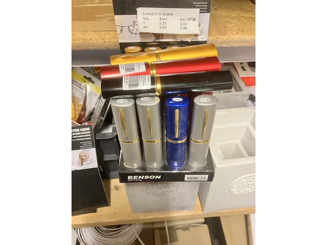 24 leesbrillen in koker in display 1,5 2,0 en 2,5 - afbeelding 7 van  7