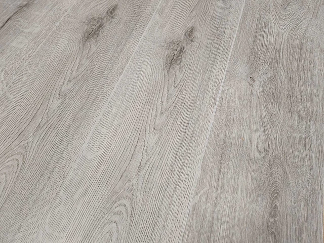 24 m2 laminaat plank - 1285 x 192 x 8 mm - afbeelding 1 van  3