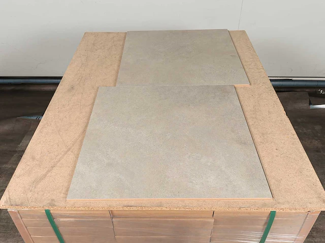 24 m2 laminaat tegel - 610 x 610 x 8 mm - afbeelding 3 van  3