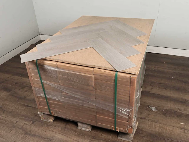 24 m2 pvc spc click visgraat met xps onderlaag - 610 x 150 x 5 mm - afbeelding 4 van  4