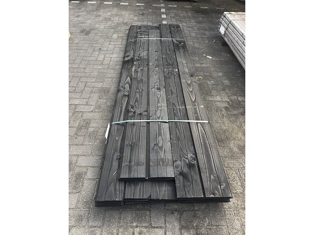 24 x 300 cm en 4 x 250 cm zweeds rabat 26x | zwart | douglas | 1,2/2,7 x 19,5 - meerdere lengtes , 1,2/2,7 x 19,5 - meerdere lengtes - afbeelding 1 van  2