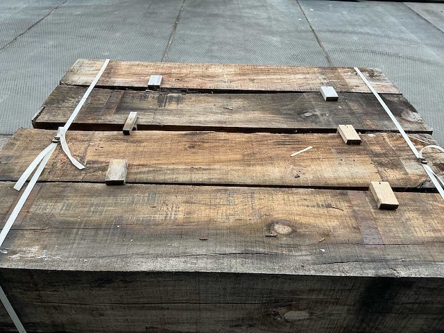 240 logs radiata pine 150x30x30cm - lumber reclaimd wood - afbeelding 2 van  21