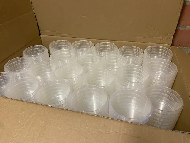 240 stuks afsluitbare plastic bakjes met deksel 480ml voor voedingswaren - afbeelding 2 van  4