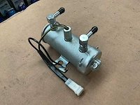 24v fuel pump (2x) - afbeelding 1 van  3