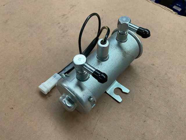 24v fuel pump (2x) - afbeelding 2 van  3