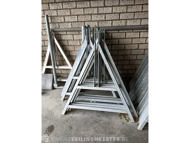 24x a-standaard t.b.v. afzet hek - afbeelding 1 van  4