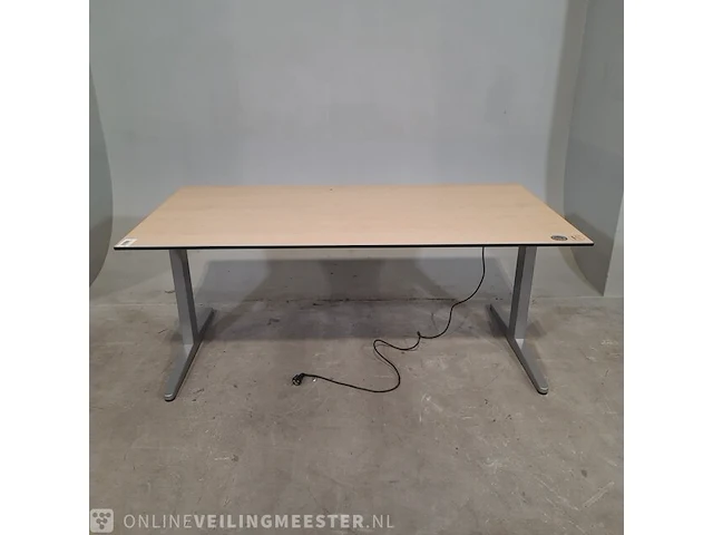 24x bureau o.a. ahrend - afbeelding 1 van  9