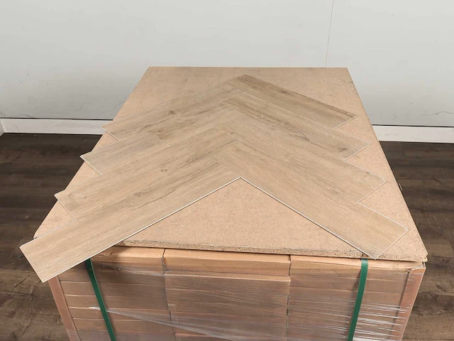 25 m2 pvc spc click visgraat - 610 x 150 x 5 mm - afbeelding 3 van  4