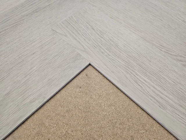 25 m2 pvc spc click visgraat - 750 x 150 x 5 mm - afbeelding 2 van  3