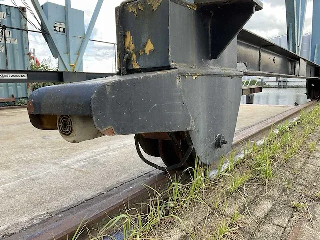 25t botenkraan - afbeelding 11 van  16