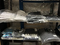 25x diverse kleding w.o. sportkleding, verkleedkleding w.o. berydale, ultrasport - afbeelding 1 van  10