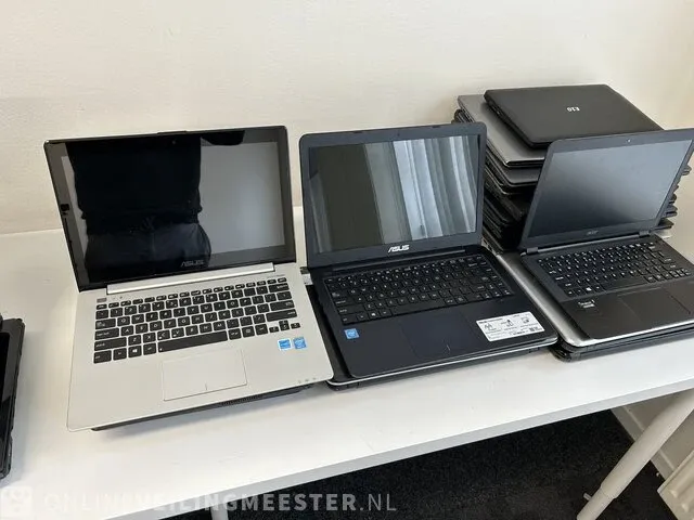 25x laptop, partij diverse laptops - afbeelding 1 van  9