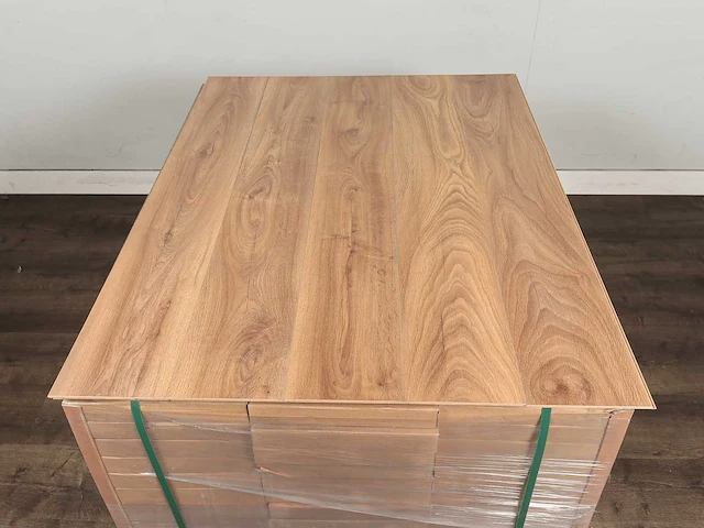 26 m2 laminaat plank - 1285 x 192 x 8 mm - afbeelding 3 van  4