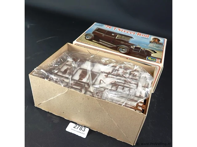 26 t street rod revell bouwmodel - afbeelding 1 van  5
