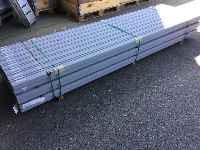 263 kozijnhout hardhout profiel -b 66x110 mm 195 en 295 cm. - afbeelding 6 van  8