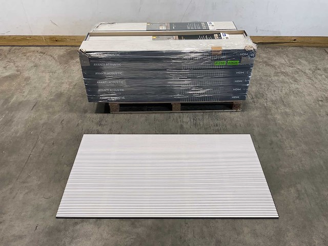 26,7m² hdm akoestische wandpanelen - clair white - 138,8x20,1 cm - afbeelding 1 van  8