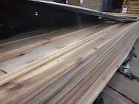 26,88 m² dennen planken - afbeelding 2 van  3