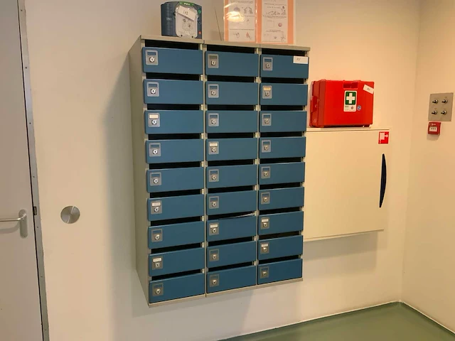 27-delige postvak - afbeelding 1 van  3