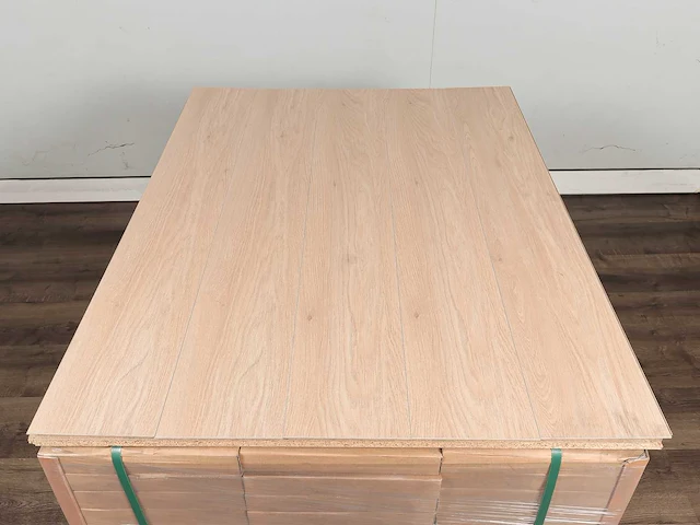 27 m2 laminaat plank - 1288 x 195 x 8 mm - afbeelding 3 van  4