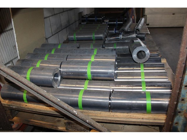 27 rollen lood wentzel ccde15 breedte 330mm x lengte 6000mm, gewicht 29,5 kg per rol. ca. 700 kg. - afbeelding 3 van  3