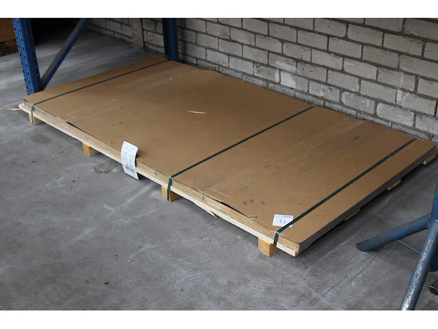 27 rvs platen 430kwg finish va met afmeting 2000 x 1000 x 1,2 mm. - afbeelding 1 van  3