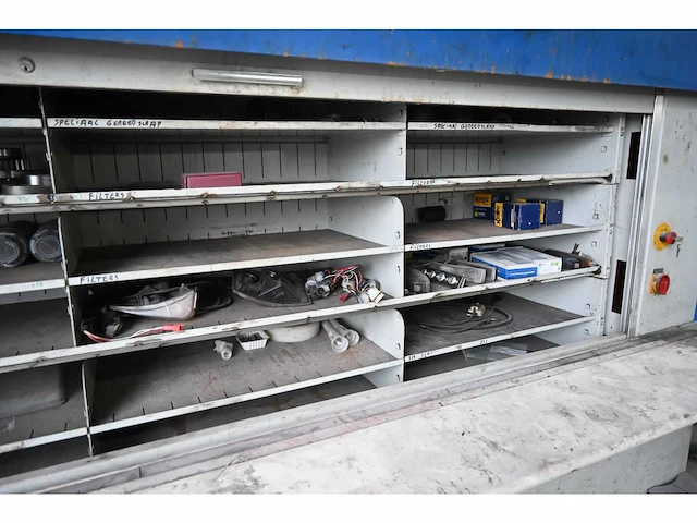 28-delige denocard paternosterkast gevuld met o.a. scania onderdelen - afbeelding 24 van  26