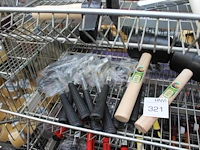 28 hamers in diverse maten en uitvoeringen in drie manden. let op; excl. draadmanden - afbeelding 2 van  4