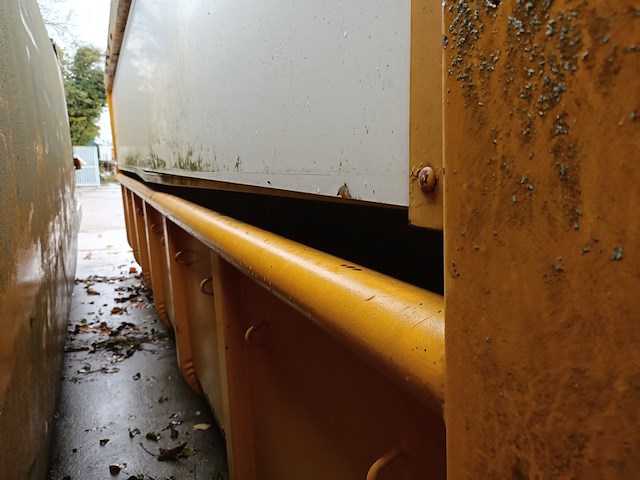 28 m³ asbest container, 2009 - afbeelding 12 van  14