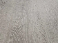 28 m2 laminaat plank - 1285 x 192 x 8 mm - afbeelding 1 van  3