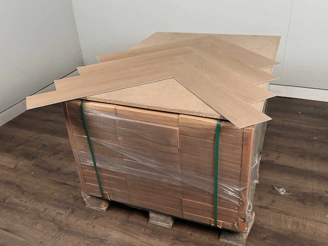 28 m2 pvc spc click visgraat - 750 x 150 x 5 mm - afbeelding 4 van  4