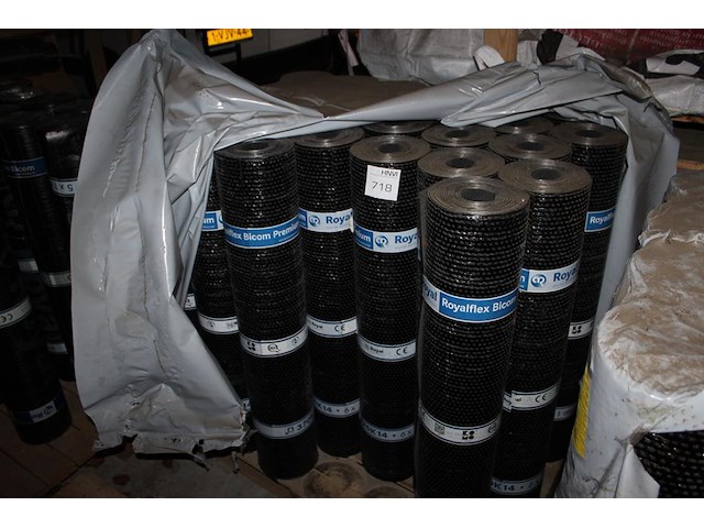 28 rollen bitumen afwerking royalflex 370k14. 28x 6 meter. - afbeelding 1 van  1