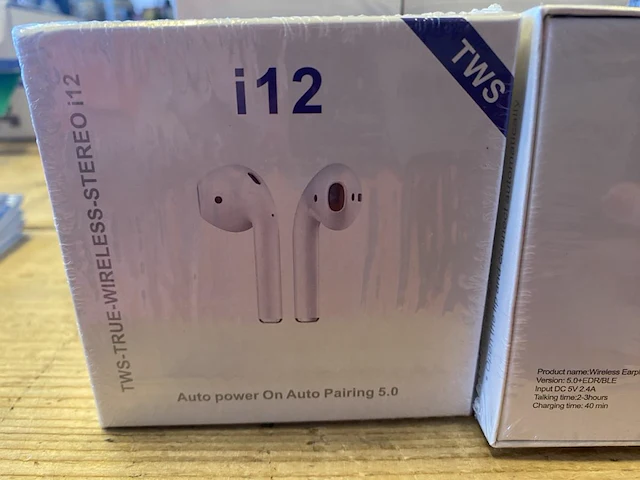 28 stuks draadloze oortjes i12 tws-true-wireless-stereo - afbeelding 2 van  3