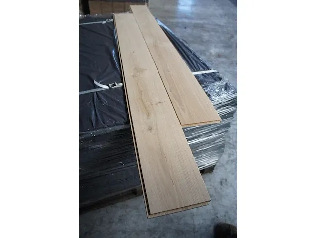 28,95 m² massief eiken parket - afbeelding 4 van  4