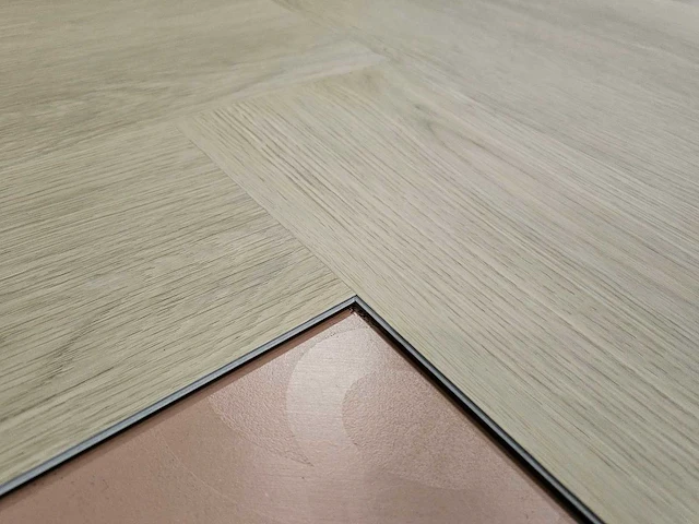 29 m2 pvc spc click visgraat - 610 x 150 x 5 mm - afbeelding 2 van  3