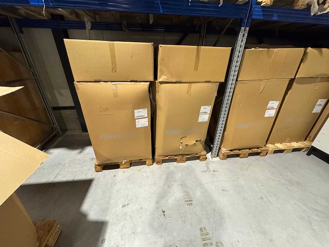 29 pallets emmers haribo - afbeelding 23 van  29