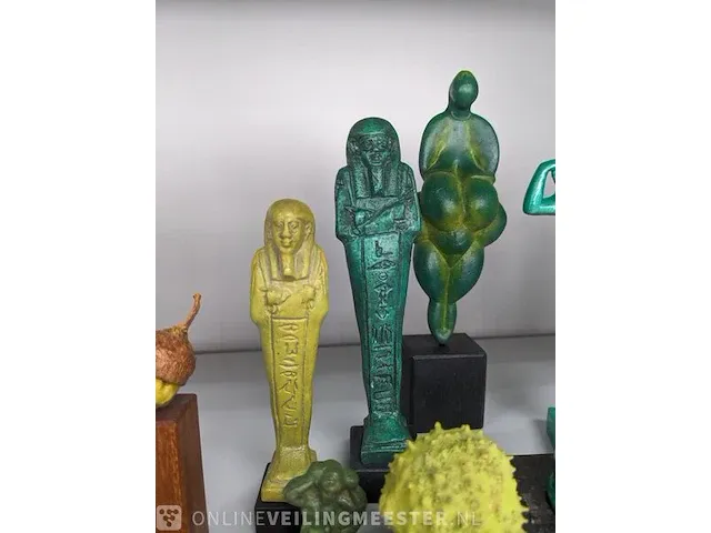 29x replica art, o.a. egyptisch en venus lespugue - afbeelding 5 van  16