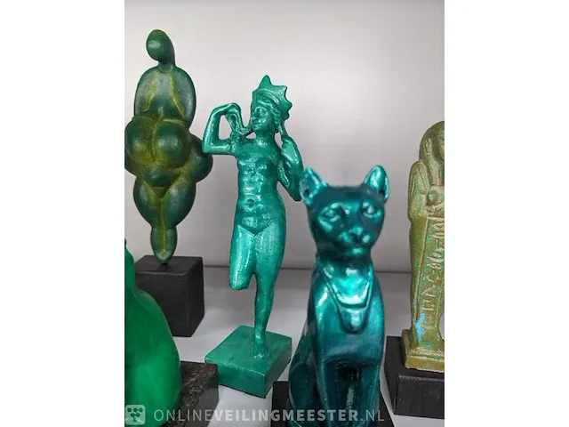 29x replica art, o.a. egyptisch en venus lespugue - afbeelding 7 van  16