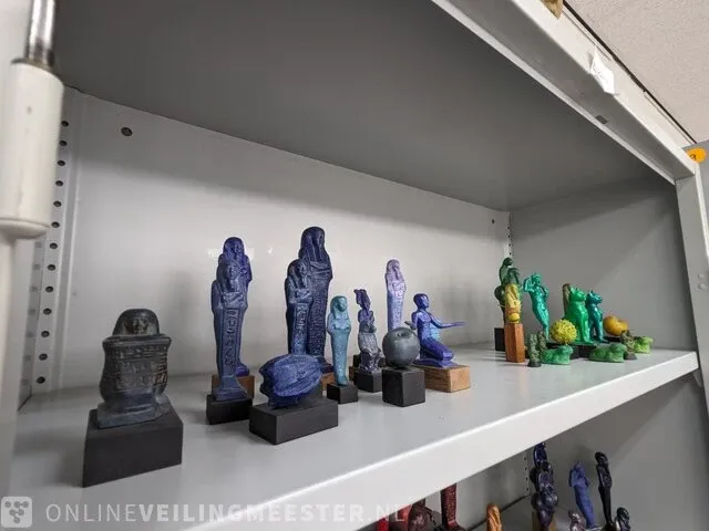 29x replica art, o.a. egyptisch en venus lespugue - afbeelding 1 van  16