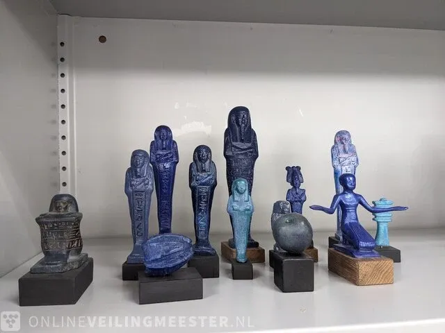 29x replica art, o.a. egyptisch en venus lespugue - afbeelding 9 van  16