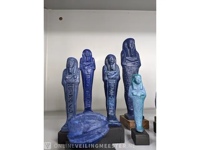 29x replica art, o.a. egyptisch en venus lespugue - afbeelding 11 van  16