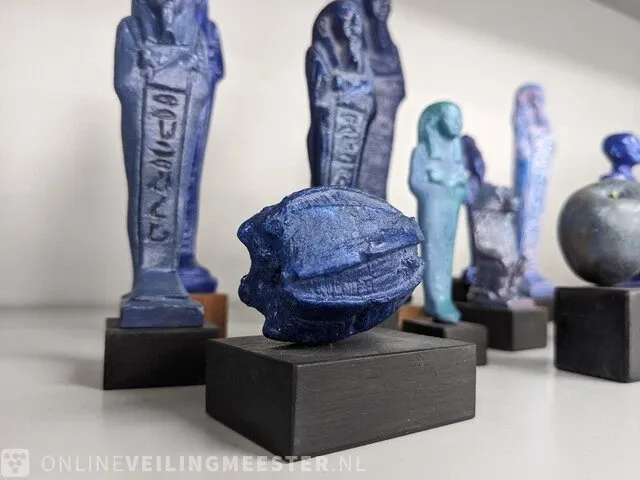 29x replica art, o.a. egyptisch en venus lespugue - afbeelding 12 van  16