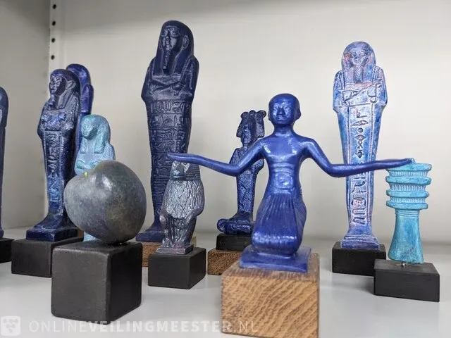 29x replica art, o.a. egyptisch en venus lespugue - afbeelding 13 van  16