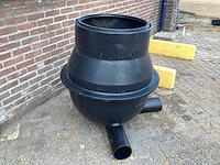 2x 160 mm gaten - rioolput - afbeelding 2 van  2