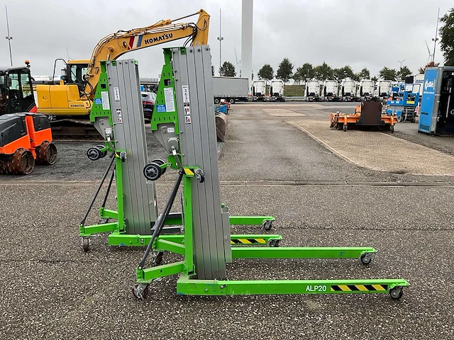 2x 2023 mantall alp-20 kanaallift - afbeelding 15 van  18