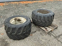 2x 600/40-22.5 band met velg - afbeelding 1 van  10