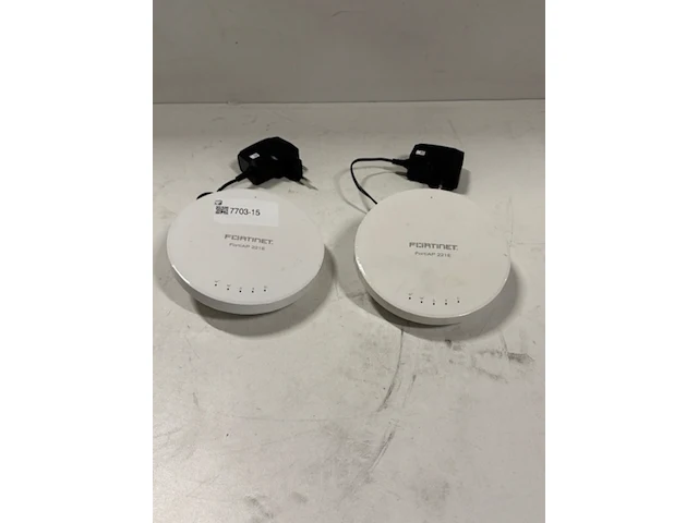 2x accesspoint fortinet, fortiap 221e - afbeelding 1 van  3