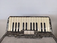 2x accordeon, hohner en kosmo - afbeelding 2 van  14