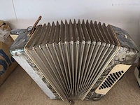 2x accordeon, hohner en kosmo - afbeelding 6 van  14