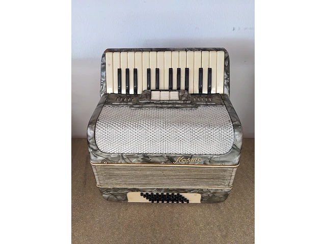 2x accordeon, hohner en kosmo - afbeelding 14 van  14