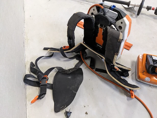2x accu tuin gereedschap, stihl, hla135, ar3000l en hsa 85, 2021 - afbeelding 6 van  15